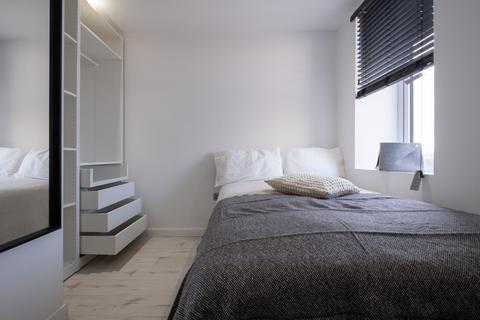6 bedroom house of multiple occupation to rent, at Liverpool, Flat B, 18, St. Albans Road SA2