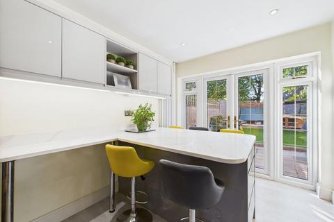 12 Russet Close, Stanford-le-hope, SS17 8AH