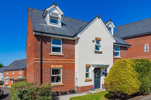 undefined, Heol Y Brenin, Penarth CF64