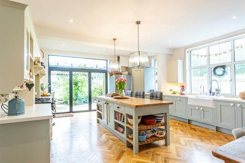Henstridge Cottage Berry Down, Combe Martin, Ilfracombe, EX34 0NU