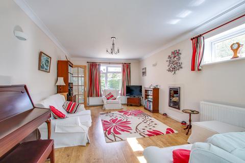 1 Haskells Close, Lyndhurst, SO43 7EN