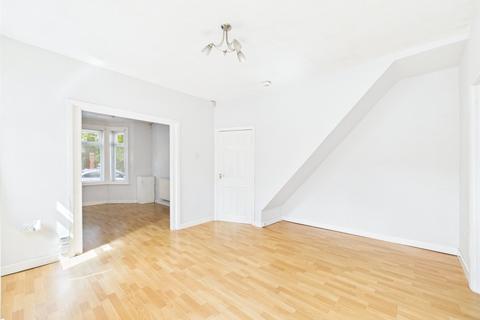 3 bedroom end of terrace house to rent, Seymour Road, Gloucester, Gloucestershire, GL1