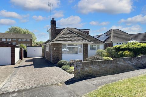 3 bedroom chalet for sale, Fairway Road, Hythe, SO45