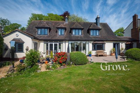 4 bedroom detached house for sale, Wollescote Road, Pedmore