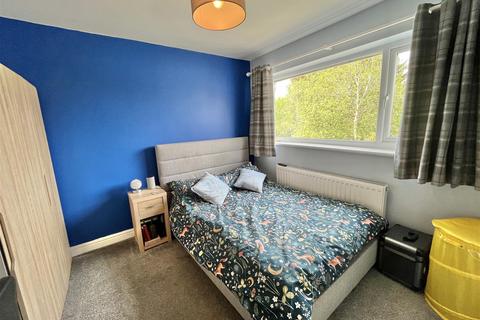 10 Beechfield Road, Hadfield, Glossop, SK13 2BW