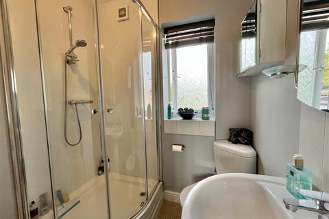 10 Beechfield Road, Hadfield, Glossop, SK13 2BW