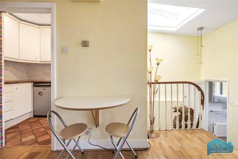 3 bedroom property for sale, North Villas, Camden, NW1
