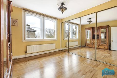 3 bedroom property for sale, North Villas, Camden, NW1