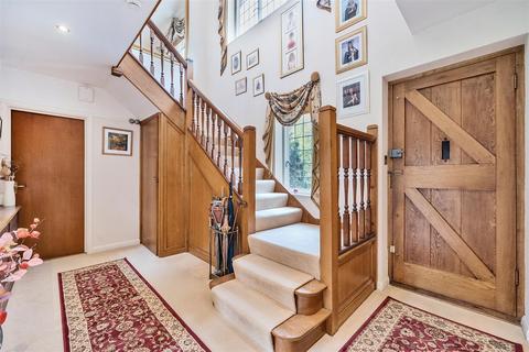 Carmodale Deans Lane, Walton On The Hill, Tadworth, KT20 7TR