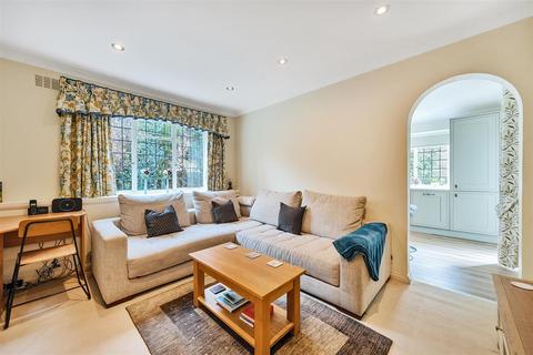 Carmodale Deans Lane, Walton On The Hill, Tadworth, KT20 7TR