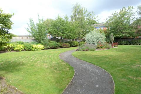 2 bedroom retirement property for sale, Watkins Court, Old Mill Close, Hereford, HR4