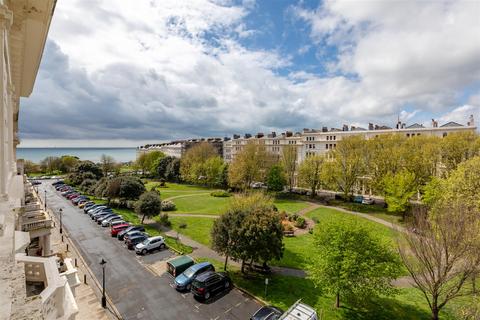 2 bedroom apartment for sale, Palmeira Square, Hove