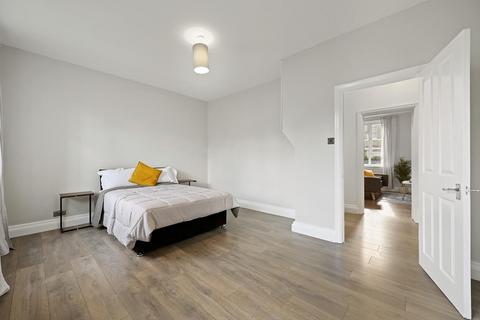 Flat 1, 54 Grange Park, London, W5 3PR
