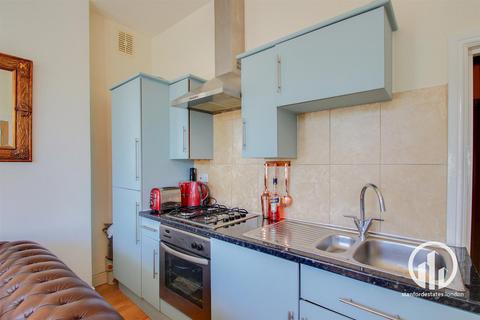 1 bedroom flat for sale, Beechfield Road, Catford, London, SE6
