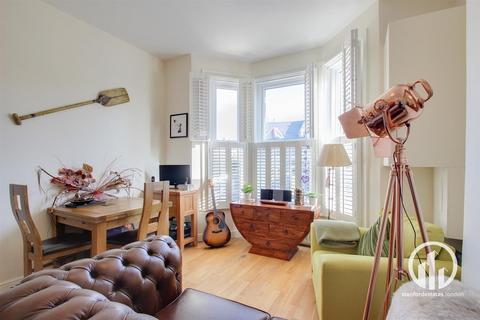 1 bedroom flat for sale, Beechfield Road, Catford, London, SE6