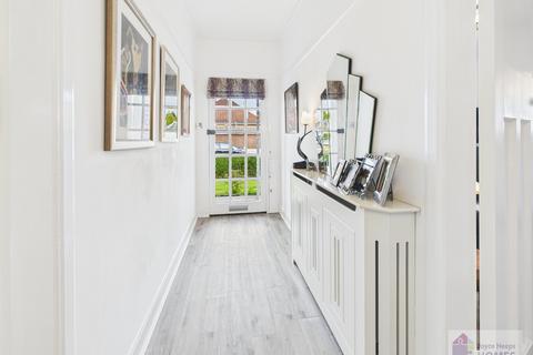2 Leefield Drive, Glasgow, G44 3UQ