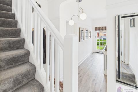 2 Leefield Drive, Glasgow, G44 3UQ