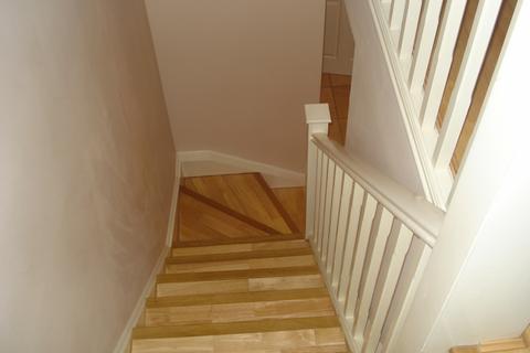 27 Huron Road, Turnford, Broxbourne, EN10 6FT