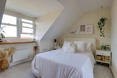 53 Addison Road, Reading, RG1 8EN