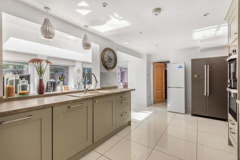 4 bedroom semi-detached house for sale, Clovelly Drive, Hindhead, GU26