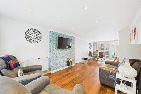 578 Linnet Drive, Chelmsford, CM2 8AW