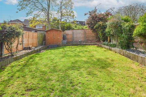 18 Wainwright Avenue, Hutton, Brentwood, CM13 2SS