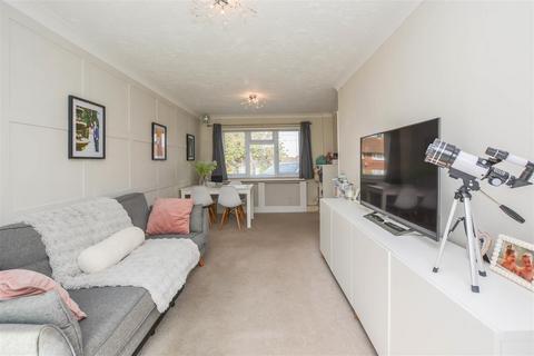 18 Wainwright Avenue, Hutton, Brentwood, CM13 2SS