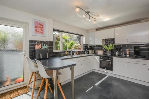 18 Wainwright Avenue, Hutton, Brentwood, CM13 2SS