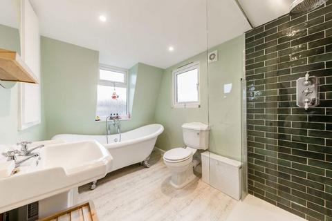 14a Inglemere Road, Mitcham, CR4 2BT