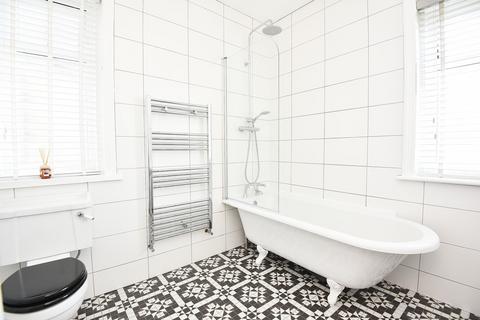 4 bedroom terraced house for sale, King Edward's Drive, Harrogate