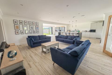 4 bedroom detached house for sale, Ricbra, Lower Road, Hockley