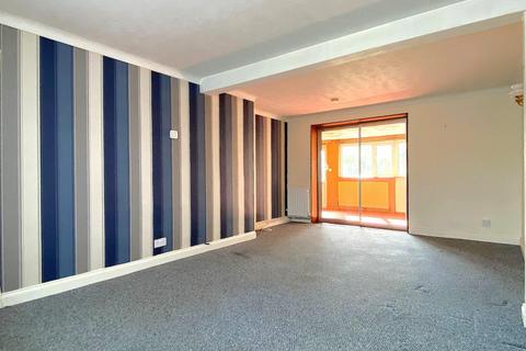 3 bedroom semi-detached house for sale, Irvine Road, Higham