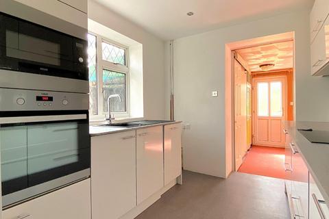3 bedroom semi-detached house for sale, Irvine Road, Higham