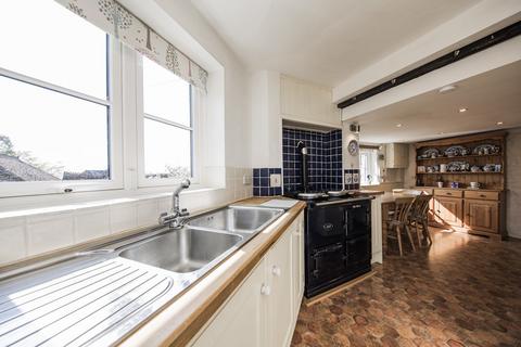 4 bedroom detached house for sale, Sweethaws Lane, Crowborough