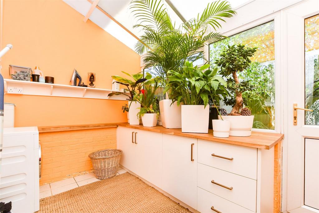 Lean-To