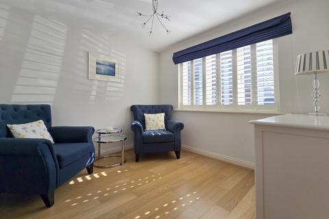 5 Ambrose Corner, Lymington, SO41 8QJ