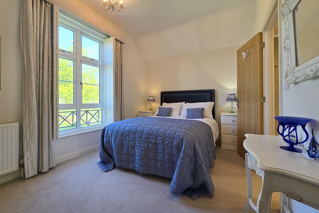 5 AC Bedroom 1