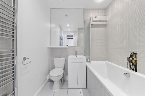 2 bedroom apartment to rent, Fermoy Road, London, W9