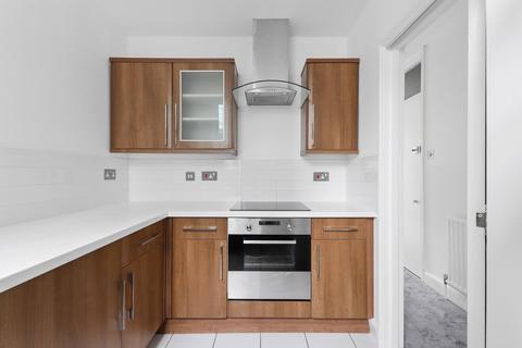 2 bedroom apartment to rent, Fermoy Road, London, W9