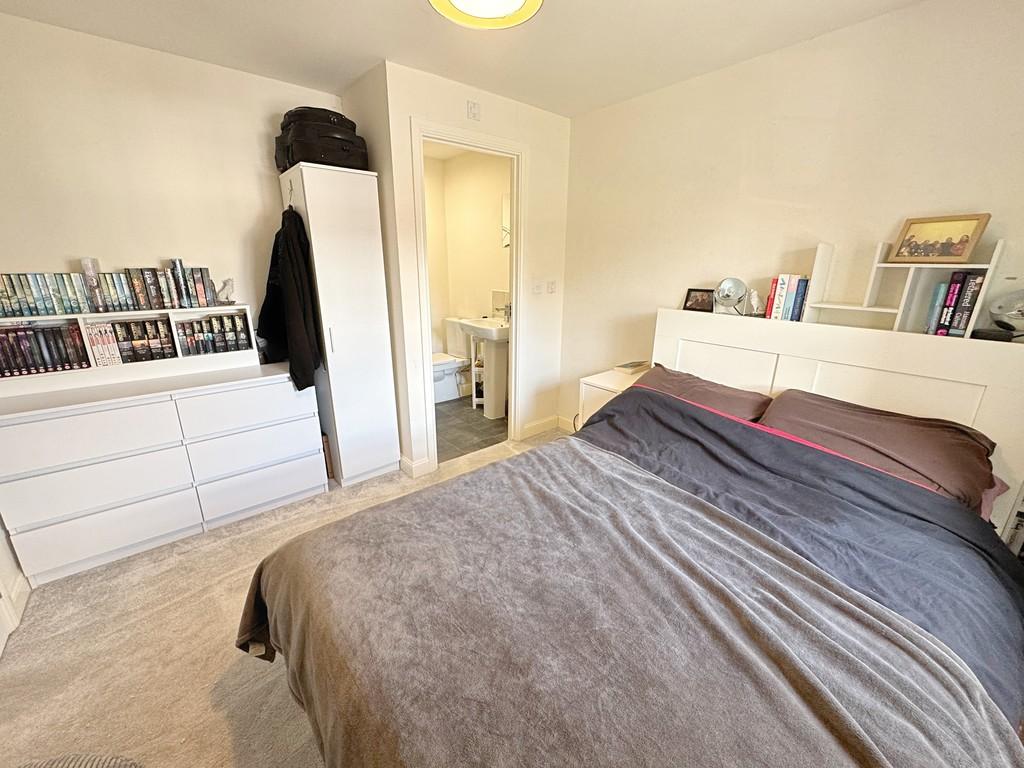 Bedroom1 to ensuite