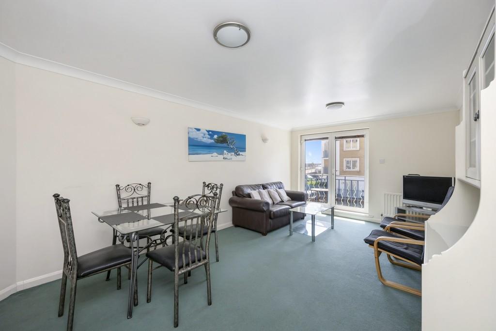 Hamilton Court-013