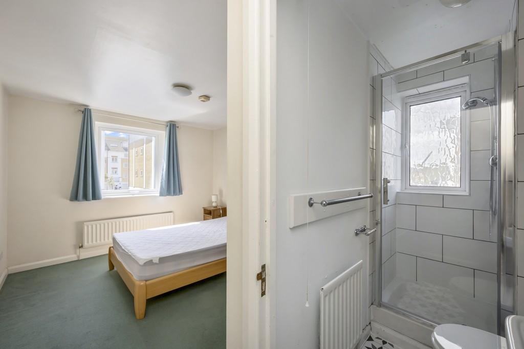 Hamilton Court-004