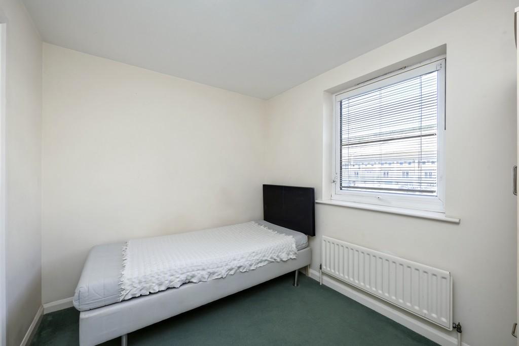 Hamilton Court-007