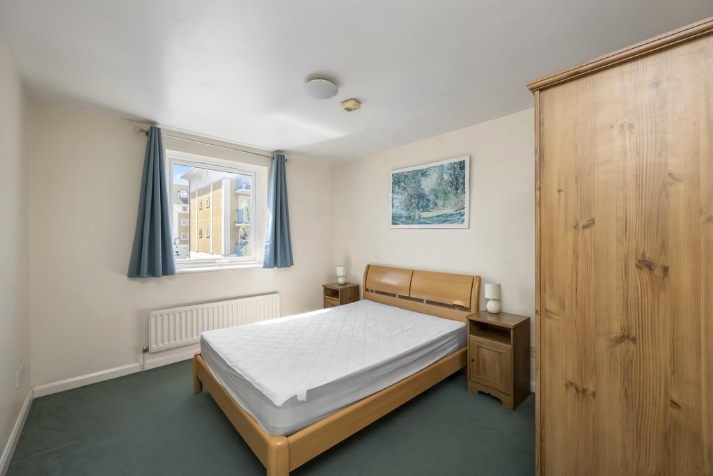 Hamilton Court-001