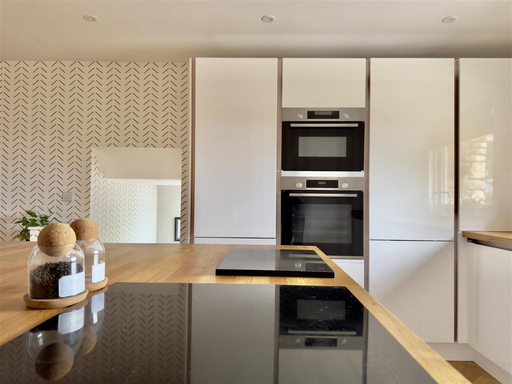 KITCHEN DETAIL.jpeg