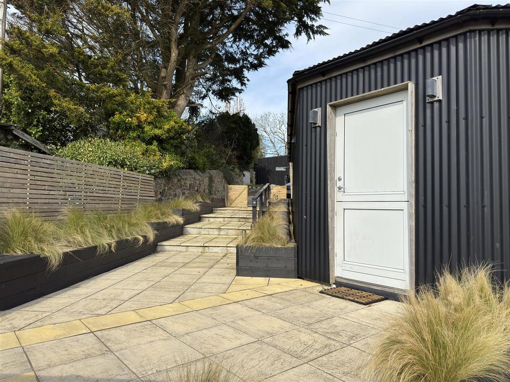 ANNEXE ENTRANCE.jpeg