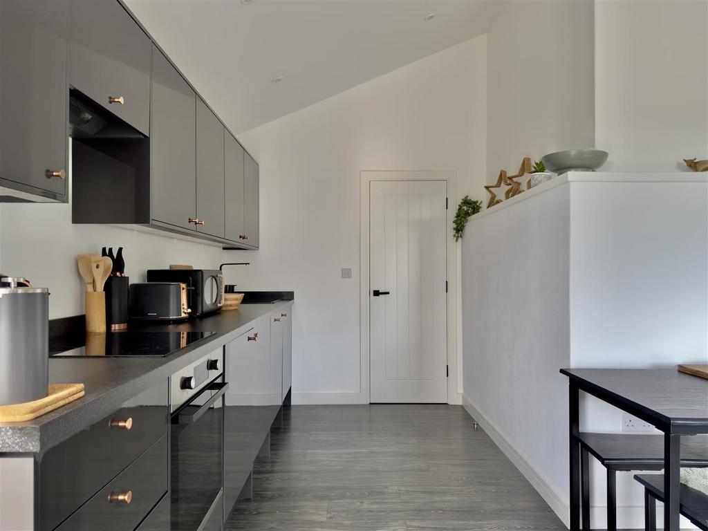 ANNEXE KITCHEN.jpeg
