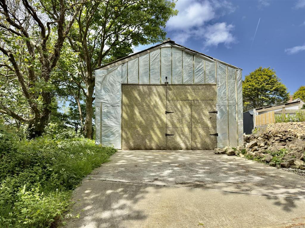 BARN WITH PLANNING PERMISSION.jpeg