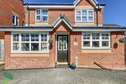 42 The Meadows, Darwen, BB3 0PF