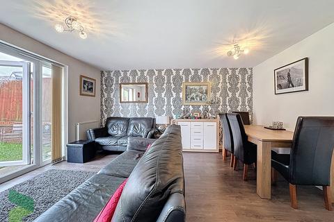 18 Andrews Walk, Blackburn, BB2 3LE